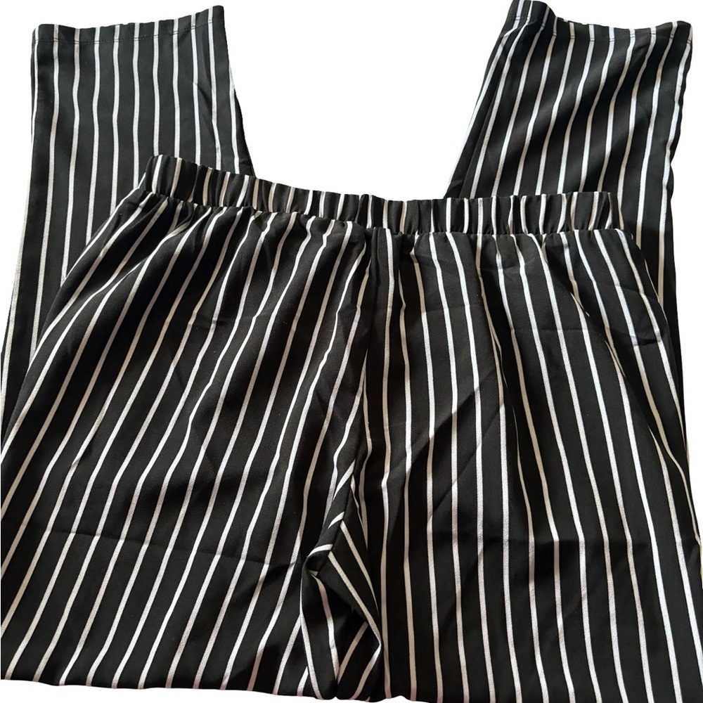 Mosaic& Co. Monochrome Striped Pants